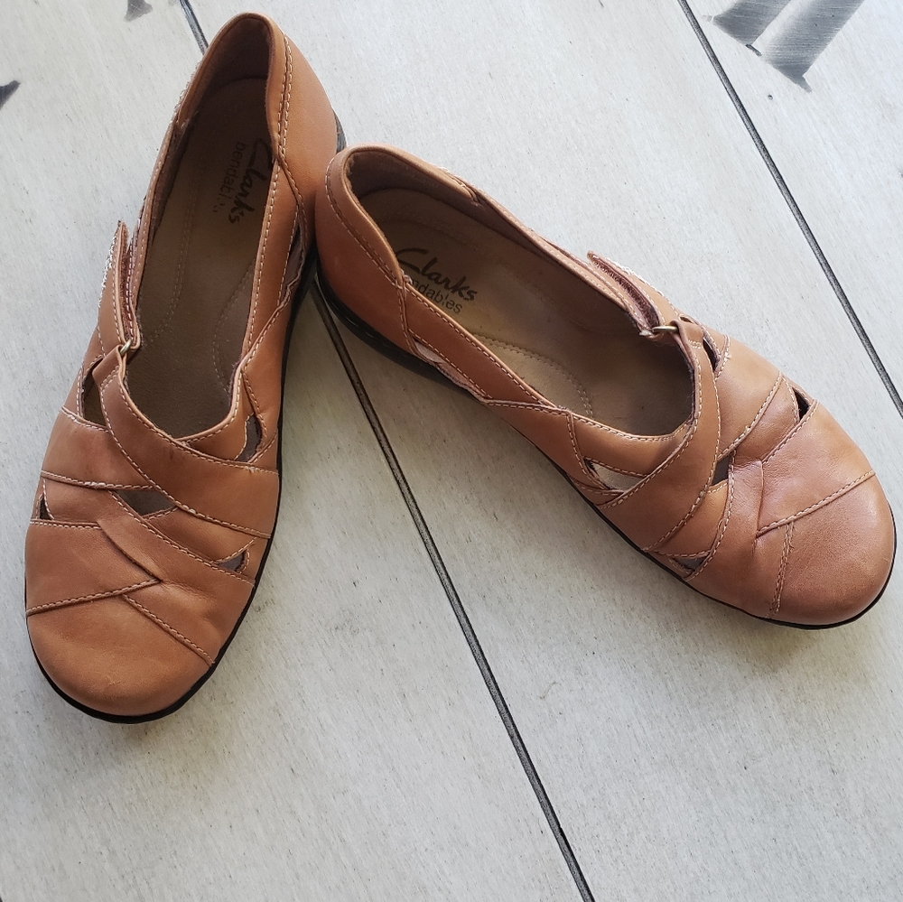 Clark's bendable shoes